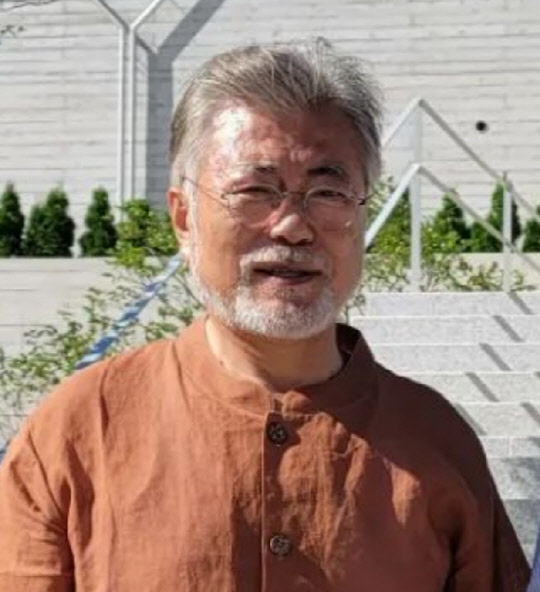 문재인 전 대통령. <김한규 더불어민주당 페이스북>